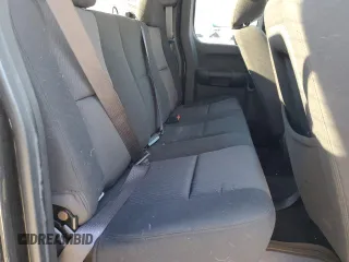 2010 Chevrolet Silverado 1500 LS with VIN 1GCSKREA4AZ163482, listed as a Copart auction lot 84028464 with 108,989 mi miles and Clean Title. Bid and sale history available at DreamBid. Image 10.