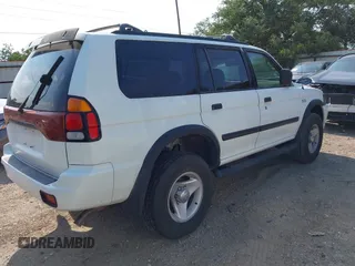 2000 Mitsubishi Montero LS z VIN JA4LS31H5YP804045, wystawiony jako IAAI lot #42415428 z przebiegiem 185 956 mil mil oraz . Historia ofert i sprzedaży dostępna na DreamBid. Obrazek 4.