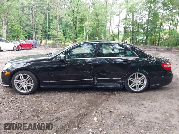 2010 Mercedes-Benz E 550 Luxury с VIN WDDHF9AB0AA125460, выставлен на аукционе IAAI как лот 42435400 с пробегом 120 925 миль миль и . История ставок и продаж доступна на DreamBid. Изображение 14.