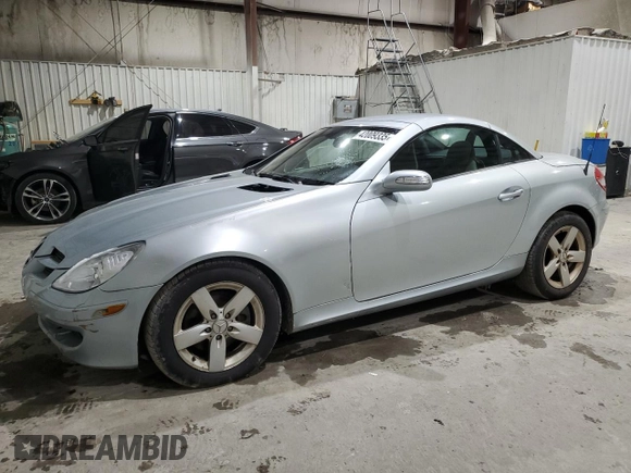 2007 Mercedes-Benz SLK-Class 3.0L with VIN WDBWK54F37F144843, listed as a Copart auction lot 42009335 with 168,985 mi miles and Clean Title. Bid and sale history available at carsss.com. Image 1.
