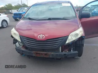 2012 Toyota Sienna с VIN 5TDZK3DC5CS195229, выставлен на аукционе IAAI как лот 42291832 с пробегом 209 120 миль миль и . История ставок и продаж доступна на DreamBid. Изображение 6.