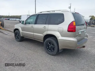 2005 Lexus GX 470 with VIN JTJBT20X450091562, listed as a IAAI auction lot 41771447 with 192,037 mi miles and . Bid and sale history available at carsss.com. Image 3.