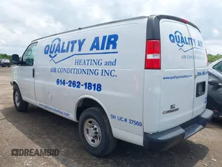 2018 Chevrolet Express Cargo с VIN 1GCWGAFP9J1337987, выставлен на аукционе IAAI как лот 42358735 с пробегом 83 798 миль миль и . История ставок и продаж доступна на DreamBid. Изображение 3.