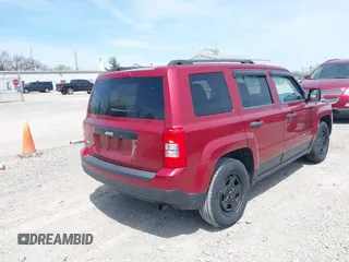 2014 Jeep Patriot Sport with VIN 1C4NJPBA7ED798319, listed as a IAAI auction lot 42092695 with 114,468 mi miles. Bid and sale history available at carsss.com. Image 4.