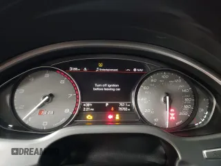 2017 Audi S8 z VIN WUAJ5AFD3HN900060, wystawiony jako Copart lot #42302065 z przebiegiem 79 782 mil mil oraz Szkoda całkowita • Salvage title. Historia ofert i sprzedaży dostępna na DreamBid. Obrazek 9.