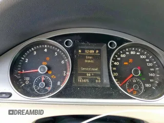 2012 Volkswagen CC Sport z VIN WVWMN7AN8CE509928, wystawiony jako Copart lot #62351985 z przebiegiem 183 475 mil mil oraz Szkoda całkowita • Salvage title. Historia ofert i sprzedaży dostępna na DreamBid. Obrazek 9.