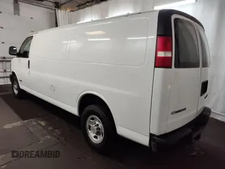 2004 Chevrolet Express Cargo with VIN 1GCHG39U141194530, listed as a IAAI auction lot 42641569 with 271,279 mi miles and . Bid and sale history available at DreamBid. Image 31.