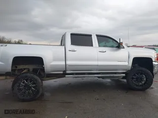 2019 Chevrolet Silverado 2500HD LTZ with VIN 1GC1KTEY4KF157917, listed as a IAAI auction lot 41174836 with 106,013 mi miles. Bid and sale history available at carsss.com. Image 14.