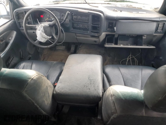 2001 Chevrolet Suburban LS with VIN 3GNGK26U31G110172, listed as a Copart auction lot 87319114 with 131,035 mi miles and Salvage Title. Bid and sale history available at carsss.com. Image 8.