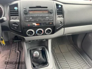 2010 Toyota Tacoma with VIN 5TEUX4EN0AZ720778, listed as a Copart auction lot 49101265 with 106,681 mi miles and Clean Title. Bid and sale history available at carsss.com. Image 9.