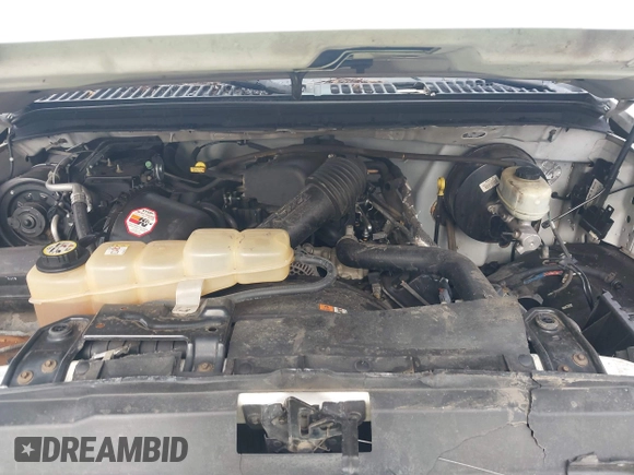 2004 Ford F-250 XL z VIN 1FTNF20L64EE05962, wystawiony jako IAAI lot #41103571 z przebiegiem Nie podano mil oraz . Historia ofert i sprzedaży dostępna na DreamBid. Obrazek 10.