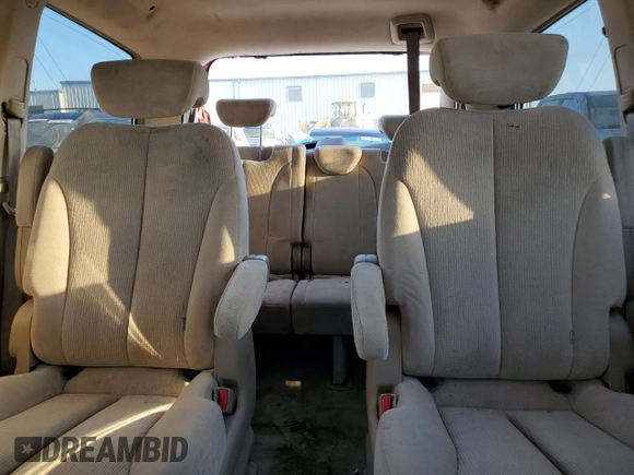 2007 Kia Sedona LX with VIN KNDMB233576147340, listed as a Copart auction lot 71416554 with 159,258 mi miles and Salvage Title. Bid and sale history available at carsss.com. Image 10.