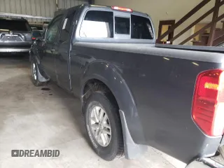 2015 Nissan Frontier SV z VIN 1N6AD0CW9FN714355, wystawiony jako Copart lot #48482675 z przebiegiem 76 835 mil mil oraz Czysty tytuł • Clean title. Historia ofert i sprzedaży dostępna na DreamBid. Obrazek 2.