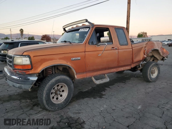 1994 Ford F-250 with VIN 1FTHX25F2RKB78761, listed as a Copart auction lot 85764054 with 223,641 mi miles and Salvage Title. Bid and sale history available at carsss.com. Image 1.