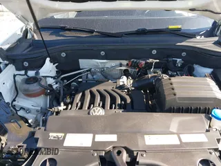 2022 Volkswagen Atlas SE with VIN 1V2KE2CA5NC201682, listed as a IAAI auction lot 40238163 with 44,790 mi miles and . Bid and sale history available at DreamBid. Image 10.