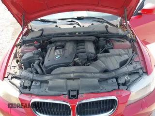 2011 BMW 3 Series 328i xDrive z VIN WBAPK5C52BA661343, wystawiony jako IAAI lot #42472552 z przebiegiem 114 033 mil mil oraz . Historia ofert i sprzedaży dostępna na DreamBid. Obrazek 10.