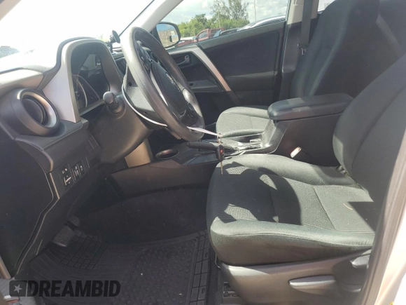 2014 Toyota RAV4 LE z VIN 2T3ZFREV3EW084218, wystawiony jako Copart lot #61972715 z przebiegiem 97 516 mil mil oraz Szkoda całkowita • Salvage title. Historia ofert i sprzedaży dostępna na DreamBid. Obrazek 7.