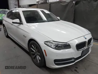 2014 BMW 5 Series 535i z VIN WBA5B1C59ED477343, wystawiony jako IAAI lot #42396585 z przebiegiem 158 353 mil mil oraz . Historia ofert i sprzedaży dostępna na DreamBid. Obrazek 1.