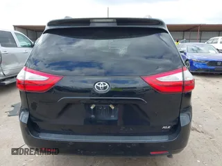 2016 Toyota Sienna XLE z VIN 5TDYK3DC6GS718551, wystawiony jako IAAI lot #41537134 z przebiegiem 114 839 mil mil oraz . Historia ofert i sprzedaży dostępna na DreamBid. Obrazek 16.