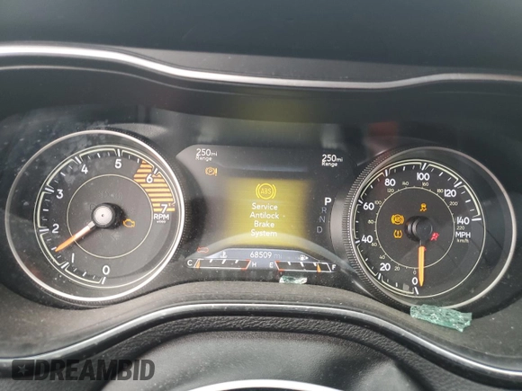 2019 Jeep Cherokee Limited with VIN 1C4PJMDNXKD149214, listed as a Copart auction lot 59538785 with 68,509 mi miles and Salvage title. Bid and sale history available at DreamBid. Image 9.