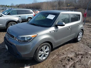 2015 Kia Soul + with VIN KNDJP3A5XF7185380, listed as a IAAI auction lot 41772650 with 79,189 mi miles. Bid and sale history available at carsss.com. Image 17.