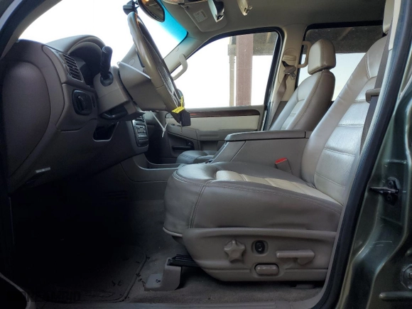 2002 Ford Explorer Eddie Bauer with VIN 1FMZU74W92ZA37349, listed as a Copart auction lot 42960695 with 206,675 mi miles and Salvage Title. Bid and sale history available at carsss.com. Image 7.
