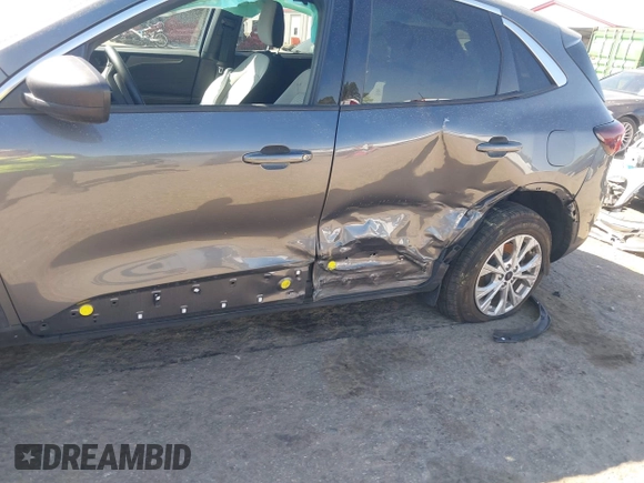 2023 Ford Escape Active with VIN 1FMCU0GZ1PUA35697, listed as a IAAI auction lot 41886290 with 82,824 mi miles and . Bid and sale history available at DreamBid. Image 6.