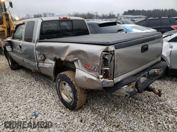 1999 GMC New Sierra 1500 SLE with VIN 2GTEK19T0X1569819, listed as a Copart auction lot 61018334 with 198,180 mi miles and Non Repairable. Bid and sale history available at carsss.com. Image 2.