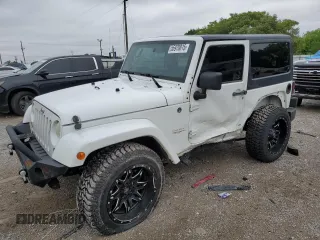 2013 Jeep Wrangler Sahara z VIN 1C4AJWBGXDL579341, wystawiony jako Copart lot #55970815 z przebiegiem 105 961 mil mil oraz Szkoda całkowita • Salvage title. Historia ofert i sprzedaży dostępna na DreamBid. Obrazek 1.