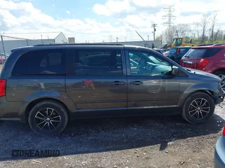 2017 Dodge Grand Caravan GT with VIN 2C4RDGEG3HR580517, listed as a IAAI auction lot 41994656 with 117,064 mi miles and . Bid and sale history available at DreamBid. Image 14.
