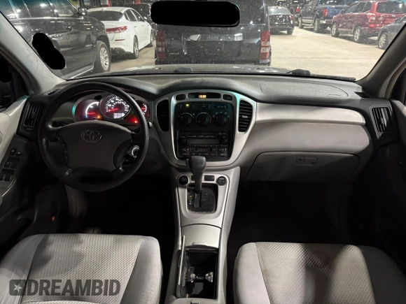 2006 Toyota Highlander z VIN JTEDW21A460008982, wystawiony jako Copart lot #56999715 z przebiegiem 203 508 mil mil oraz Czysty tytuł • Clean title. Historia ofert i sprzedaży dostępna na DreamBid. Obrazek 9.