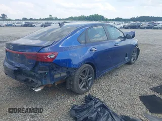 2021 Kia Forte GT-Line z VIN 3KPF34AD1ME278588, wystawiony jako IAAI lot #42091280 z przebiegiem 53 738 mil mil oraz . Historia ofert i sprzedaży dostępna na DreamBid. Obrazek 4.