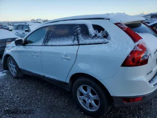 2011 Volvo XC60 3.2L with VIN YV4952DL9B2162335, listed as a Copart auction lot 48725495 with 127,859 mi miles and Salvage Title. Bid and sale history available at carsss.com. Image 2.
