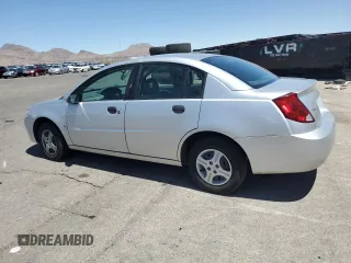 2004 Saturn ION ION 1 z VIN 1G8AF52F94Z137452, wystawiony jako Copart lot #55536835 z przebiegiem 90 633 mil mil oraz Szkody całkowita. Historia ofert i sprzedaży dostępna na DreamBid. Obrazek 2.