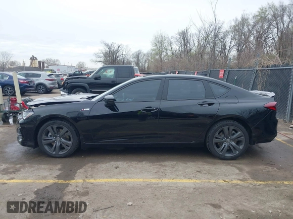 2022 Acura TLX w/A-Spec Package with VIN 19UUB6F5XNA002178, listed as a IAAI auction lot 41850627 with 68,762 mi miles and . Bid and sale history available at DreamBid. Image 14.