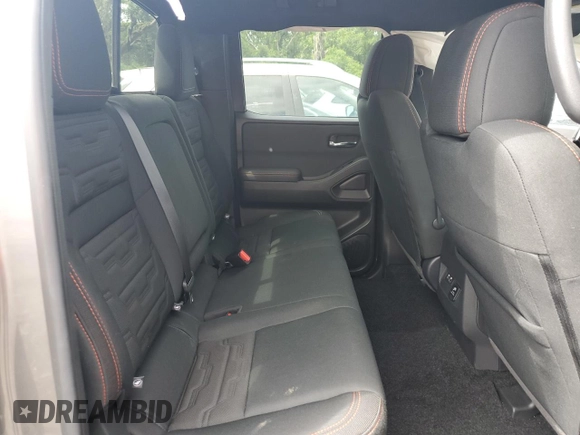 2024 Nissan Frontier SV z VIN 1N6ED1EJXRN648900, wystawiony jako Copart lot #56671275 z przebiegiem 10 471 mil mil oraz Nie do naprawy • Non repairable. Historia ofert i sprzedaży dostępna na DreamBid. Obrazek 10.