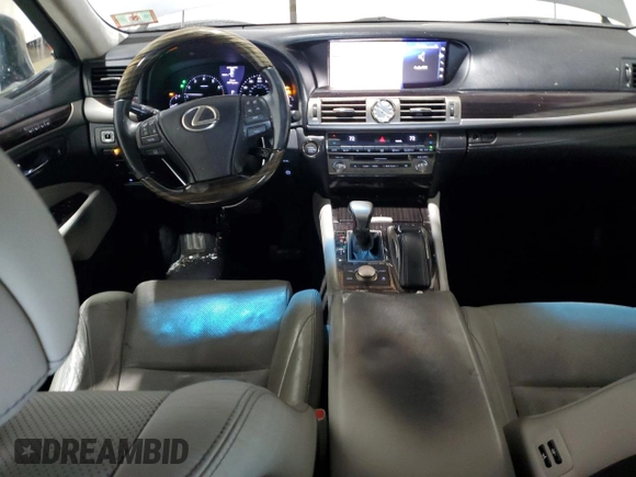 2016 Lexus LS 460 z VIN JTHCL5EF5G5026491, wystawiony jako Copart lot #41912515 z przebiegiem 192 308 mil mil oraz Czysty tytuł • Clean title. Historia ofert i sprzedaży dostępna na DreamBid. Obrazek 8.