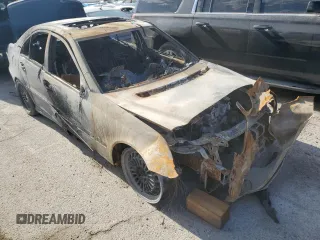 2005 Mercedes-Benz C 230 Kompressor с VIN WDBRF40J85F650140, выставлен на аукционе Copart как лот 71331974 с пробегом Не указан миль и На запчасти • Non repairable. История ставок и продаж доступна на DreamBid. Изображение 4.
