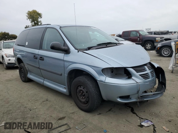 2006 Dodge Grand Caravan SE with VIN 1D4GP24RX6B579139, listed as a Copart auction lot 45030855 with 106,856 mi miles and Salvage Title. Bid and sale history available at DreamBid. Image 4.