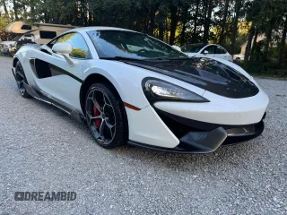 2016 McLaren 570S z VIN SBM13DAA2GW000588, wystawiony jako Copart lot #81412784 z przebiegiem 50 200 mil mil oraz Tytuł czysty. Historia ofert i sprzedaży dostępna na DreamBid. Obrazek 1.