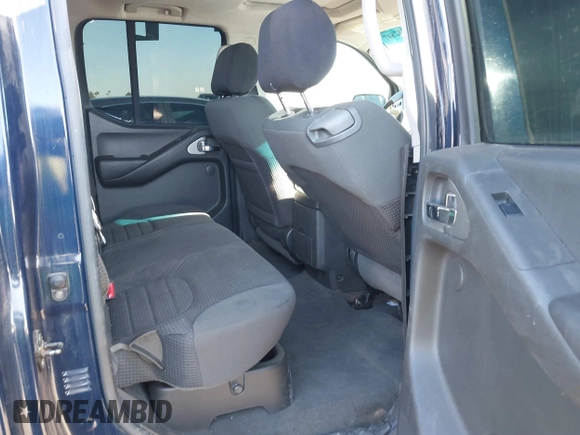 2006 Nissan Frontier SE z VIN 1N6AD07W56C433031, wystawiony jako IAAI lot #41382847 z przebiegiem 80 576 mil mil oraz . Historia ofert i sprzedaży dostępna na DreamBid. Obrazek 8.