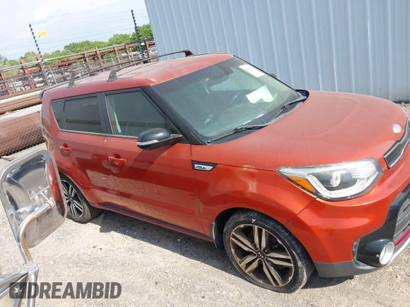 2018 Kia Soul ! with VIN KNDJX3AA5J7568343, listed as a IAAI auction lot 42086485 with 183,369 mi miles. Bid and sale history available at carsss.com. Image 13.