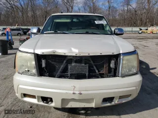 2004 Cadillac Escalade with VIN 1GYEK63N34R248216, listed as a Copart auction lot 50672135 with 0 mi miles and Salvage Title. Bid and sale history available at carsss.com. Image 5.