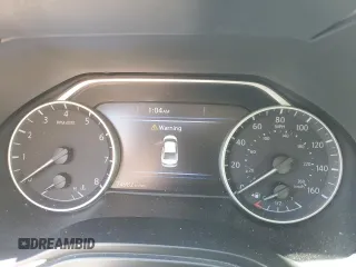 2017 Nissan Maxima SL z VIN 1N4AA6AP4HC391556, wystawiony jako Copart lot #55840395 z przebiegiem 74 982 mil mil oraz Szkoda całkowita • Salvage title. Historia ofert i sprzedaży dostępna na DreamBid. Obrazek 9.