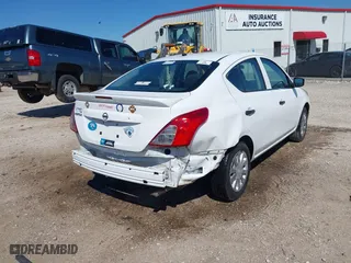 2019 Nissan Versa Sedan SV with VIN 3N1CN7AP5KL828802, listed as a IAAI auction lot 41738724 with 80,128 mi miles. Bid and sale history available at carsss.com. Image 4.
