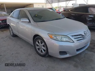 2011 Toyota Camry LE with VIN 4T4BF3EK8BR136604, listed as a IAAI auction lot 41825050 with 135,310 mi miles. Bid and sale history available at carsss.com. Image 1.