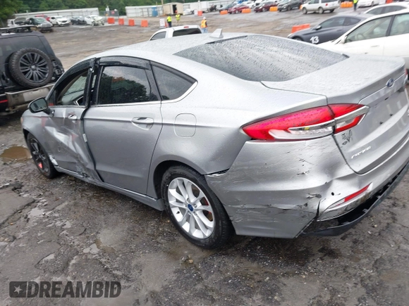 2020 Ford Fusion SE with VIN 3FA6P0HD5LR150418, listed as a IAAI auction lot 42347924 with 87,817 mi miles and . Bid and sale history available at DreamBid. Image 3.
