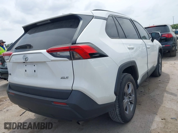 2022 Toyota RAV4 XLE with VIN 2T3W1RFV0NC178350, listed as a IAAI auction lot 42074636 with 57,338 mi miles and . Bid and sale history available at DreamBid. Image 4.