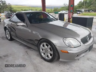 2003 Mercedes-Benz SLK 230 Kompressor z VIN WDBKK49F63F276815, wystawiony jako IAAI lot #42412039 z przebiegiem 96 818 mil mil oraz . Historia ofert i sprzedaży dostępna na DreamBid. Obrazek 1.