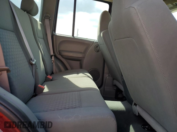 2007 Jeep Liberty Sport z VIN 1J4GL48K07W577597, wystawiony jako Copart lot #54377335 z przebiegiem 128 998 mil mil oraz Szkody całkowita. Historia ofert i sprzedaży dostępna na DreamBid. Obrazek 11.